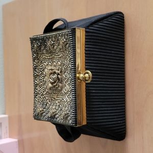 Vintage black hand bag